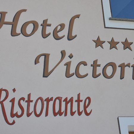 Hotel Victoria Livigno Buitenkant foto